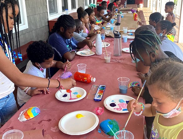 campers painting